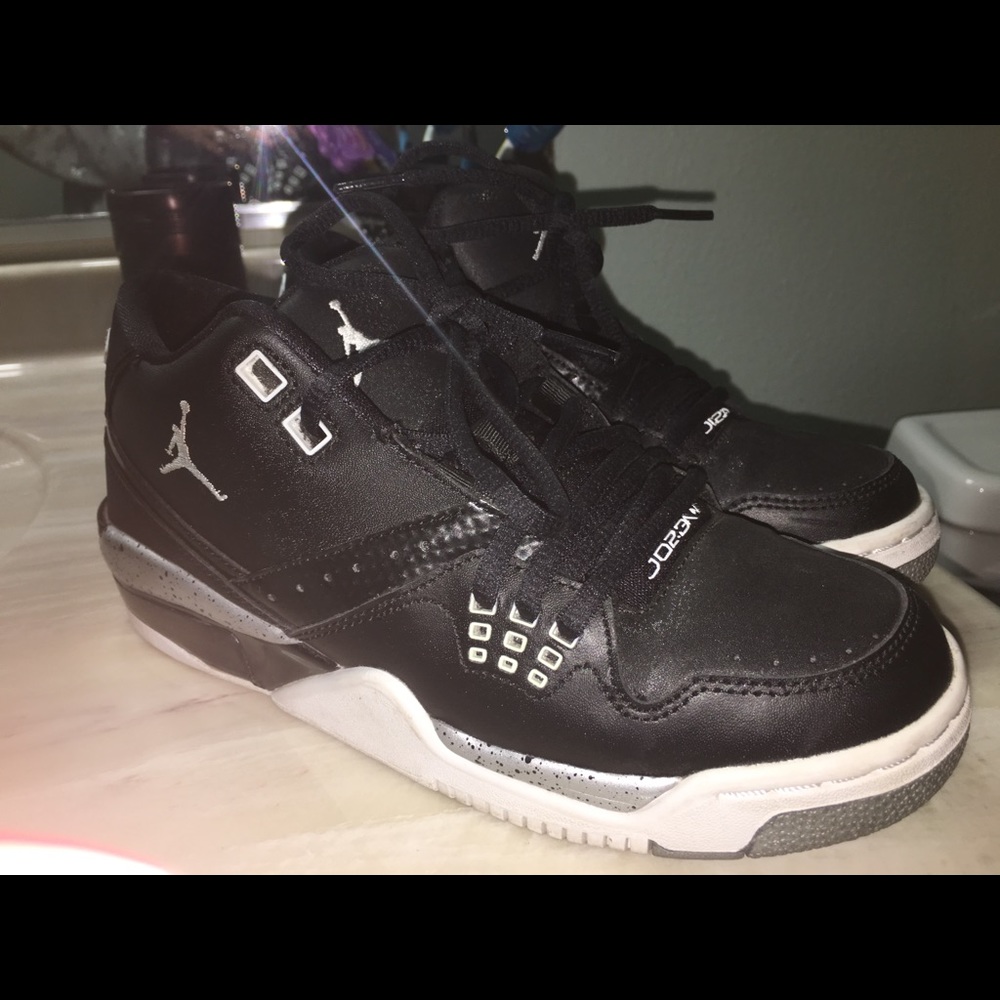 Jordan flight shoes